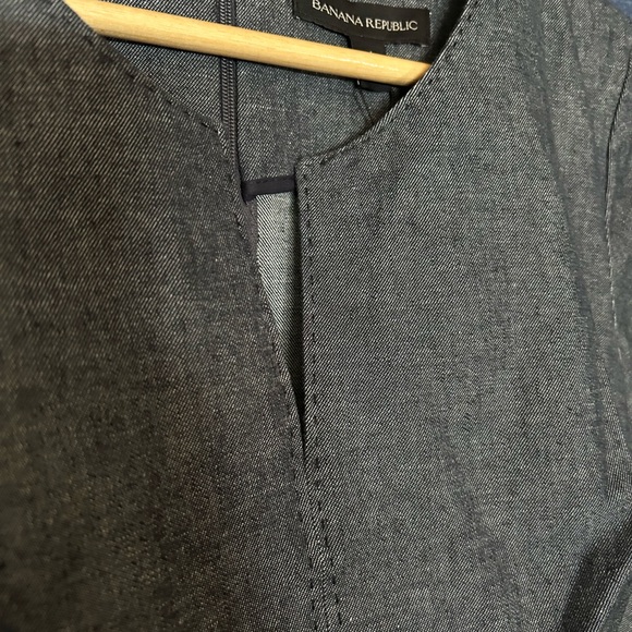 NWT Banana Republic Dress Size 4 - Picture 2 of 5